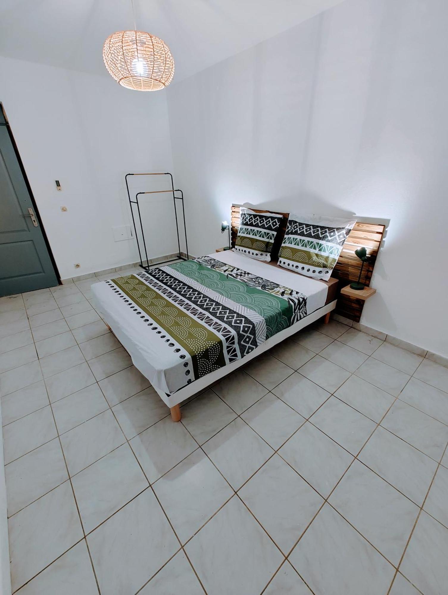 Le Nil Appartement Cosy Tout Confort Baie-Mahault Eksteriør bilde